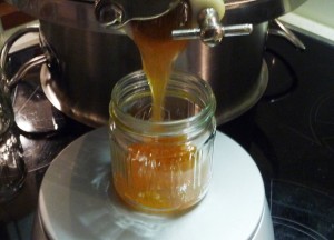 Honig abfüllen I   P1020971